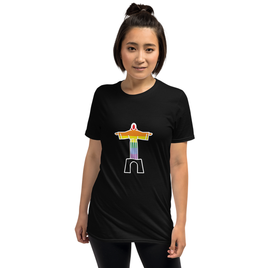 Cristo Rei LGBTQIA+ - T-shirt Gildan unissexo